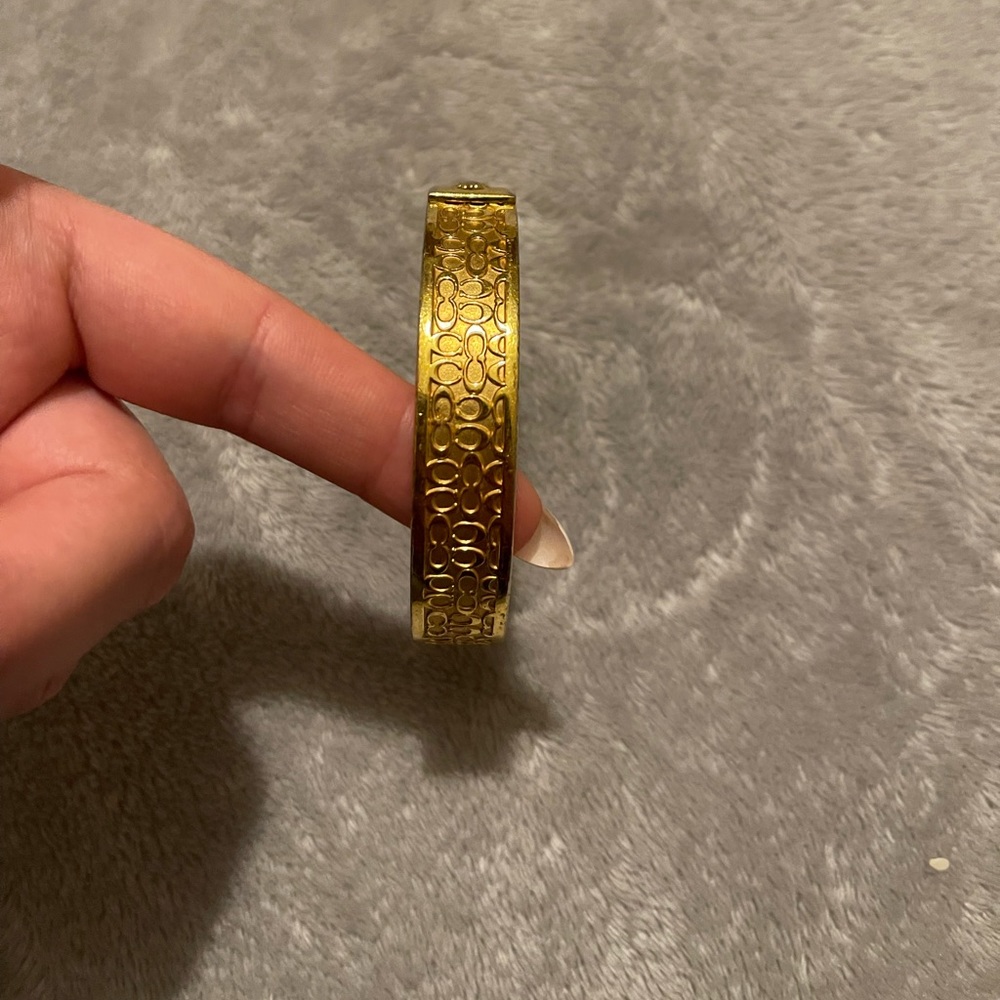 Coach gold bracelet. - Picture 2 of 4
